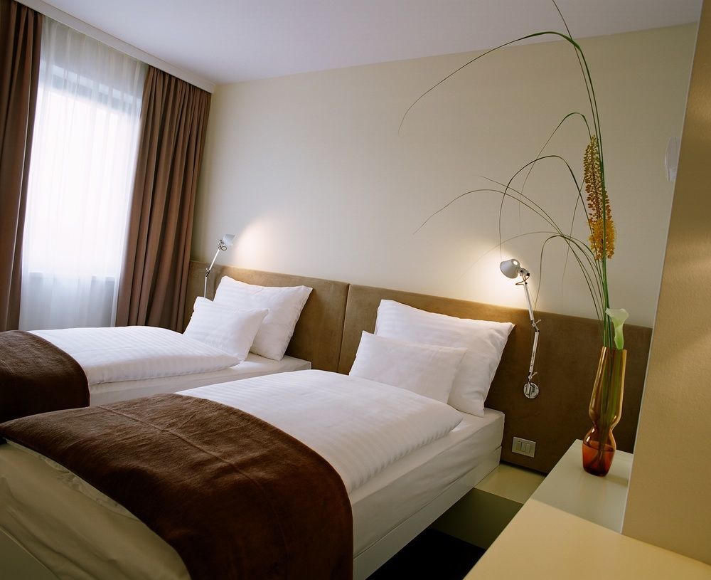 Plaza Inn Wien Gasometer Kamer foto